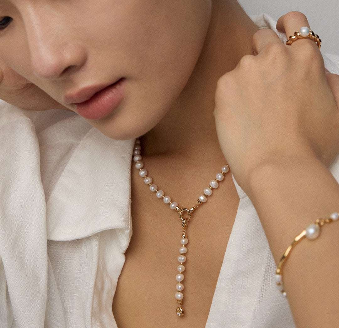Double R Luster Necklace ｜Eudorra Jewelry.